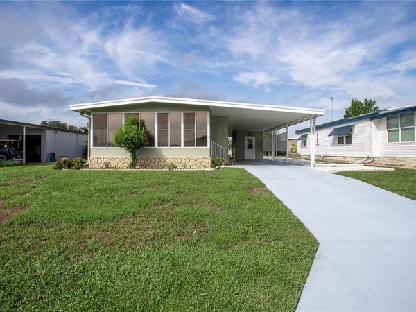717 SURREY PLACE , LEESBURG, FL 34748