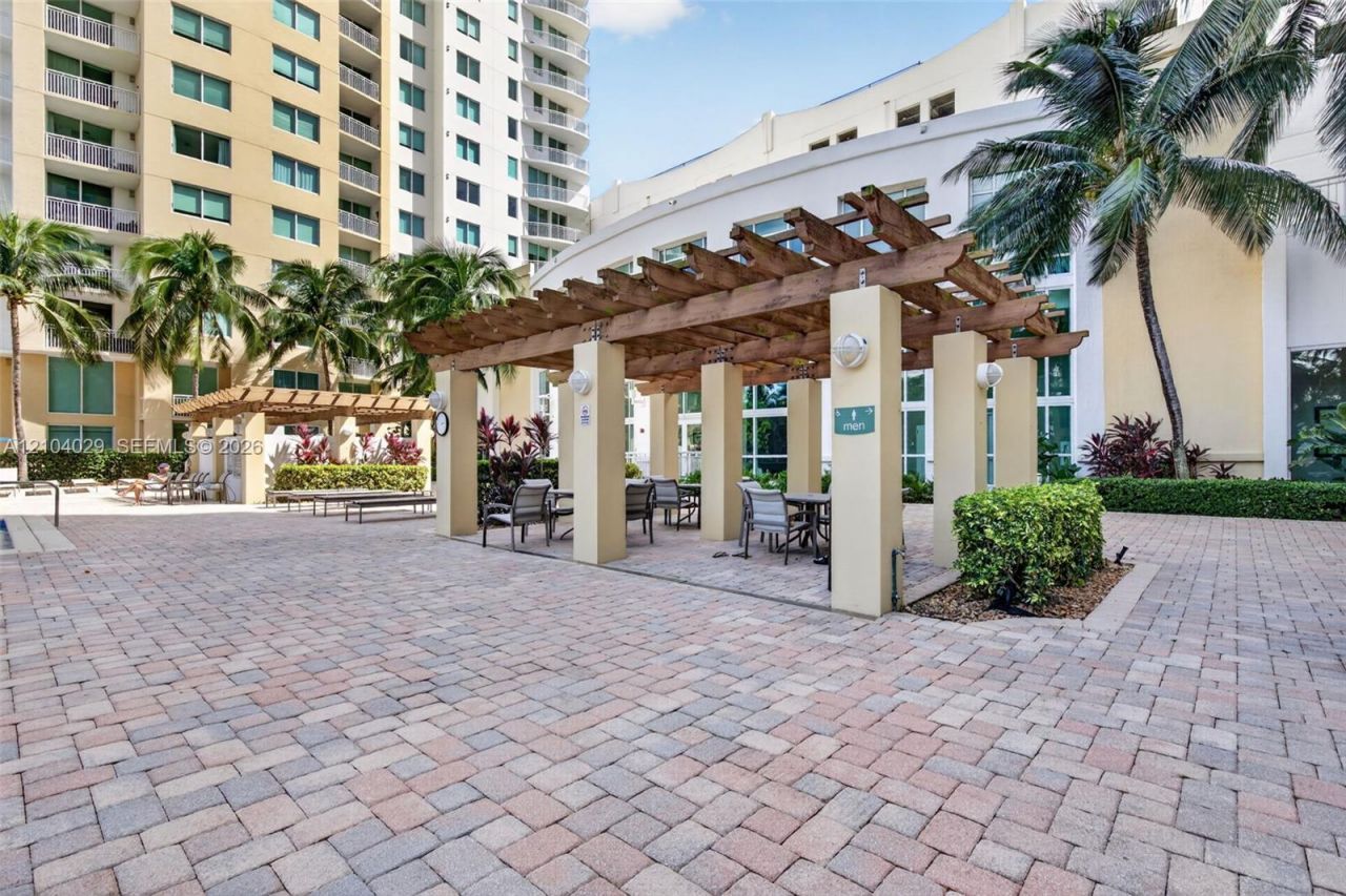 1745 E Hallandale Beach Blvd , Unit 2303W, Hallandale Beach, FL 33009 Photo
