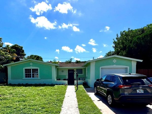 6472 SW 10th Ct , North Lauderdale, FL 33068