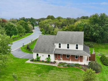 243 KINGSBRIDGE DRIVE, LITITZ, PA 17543