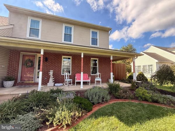 243 KINGSBRIDGE DRIVE , LITITZ, PA 17543