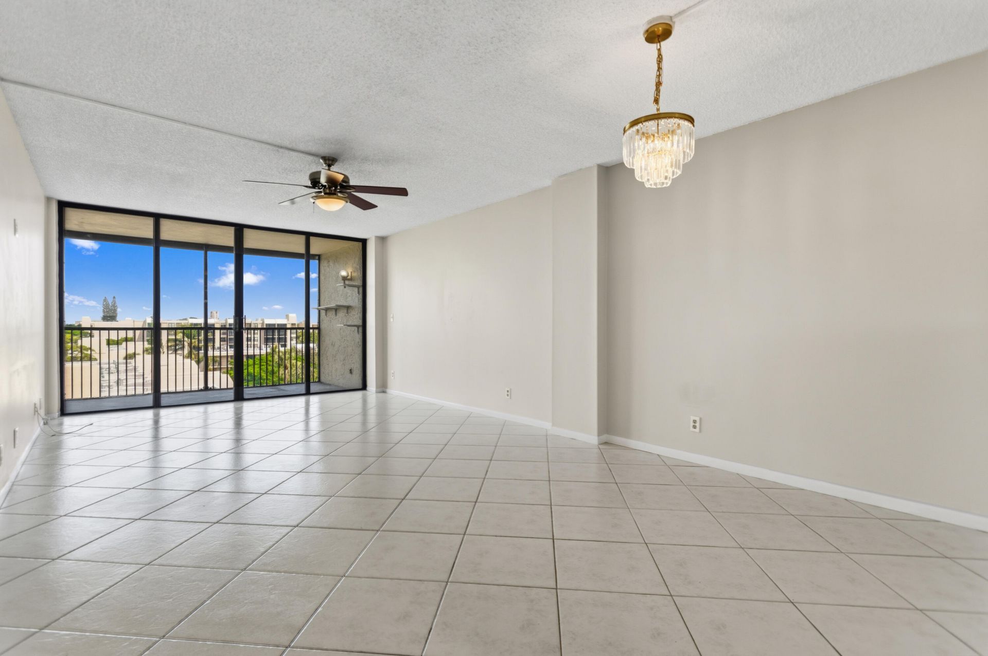 17 Royal Palm Way, Unit 6010, Boca Raton, FL 33432 Photo