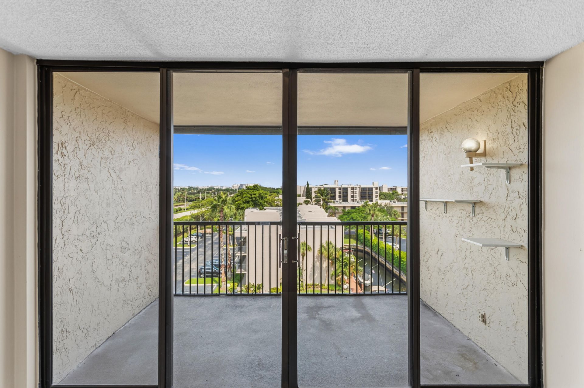 17 Royal Palm Way, Unit 6010, Boca Raton, FL 33432 Photo