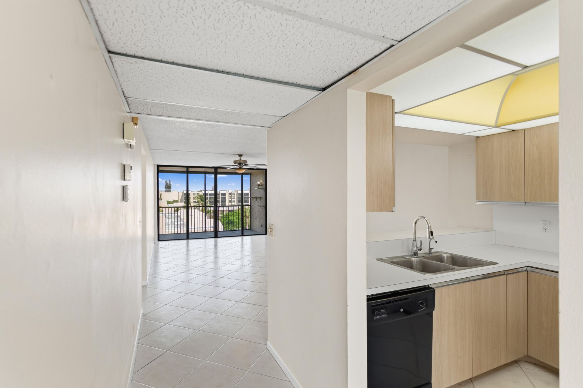 17 Royal Palm Way, Unit 6010, Boca Raton, FL 33432 Photo