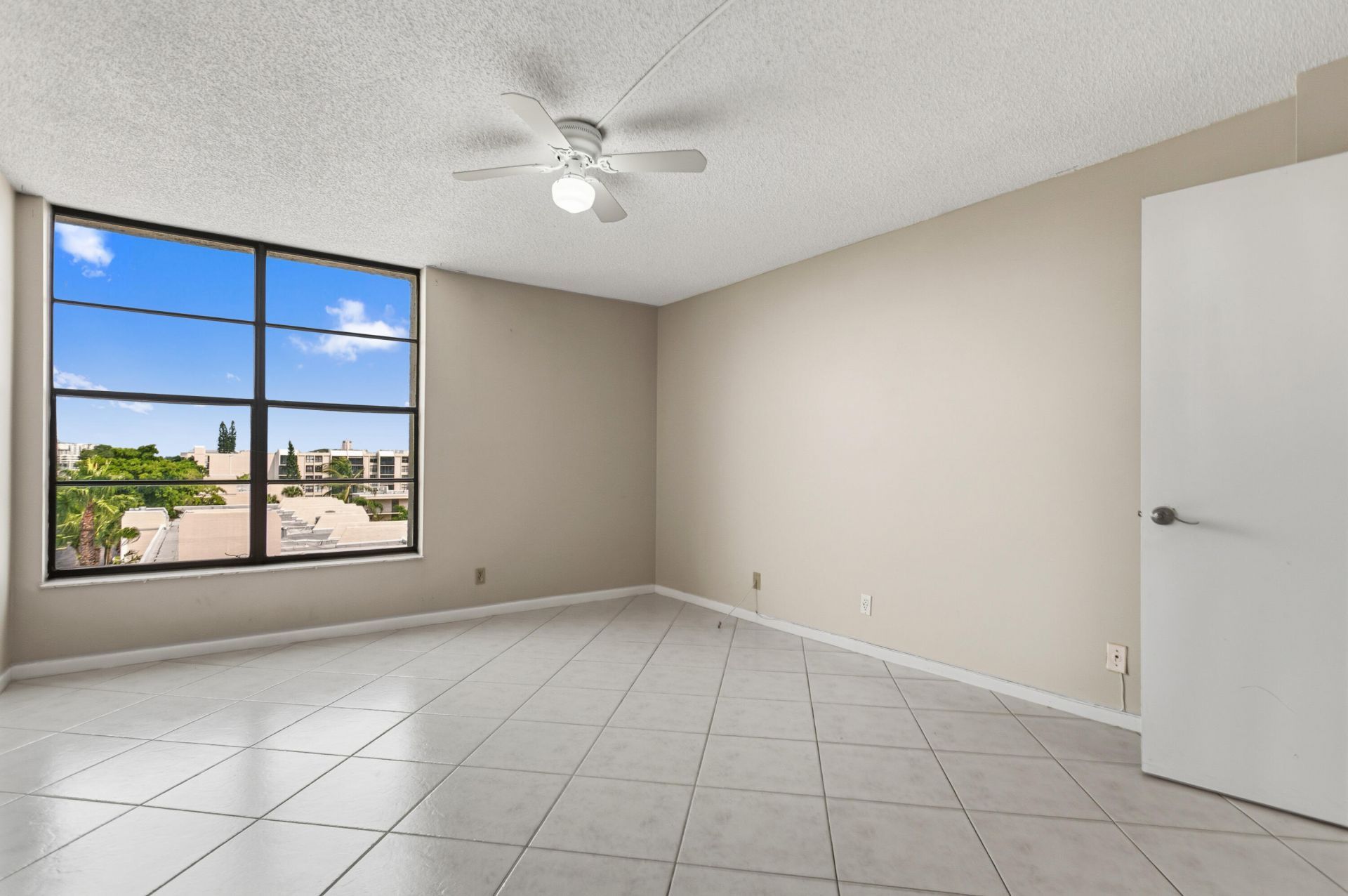 17 Royal Palm Way, Unit 6010, Boca Raton, FL 33432 Photo