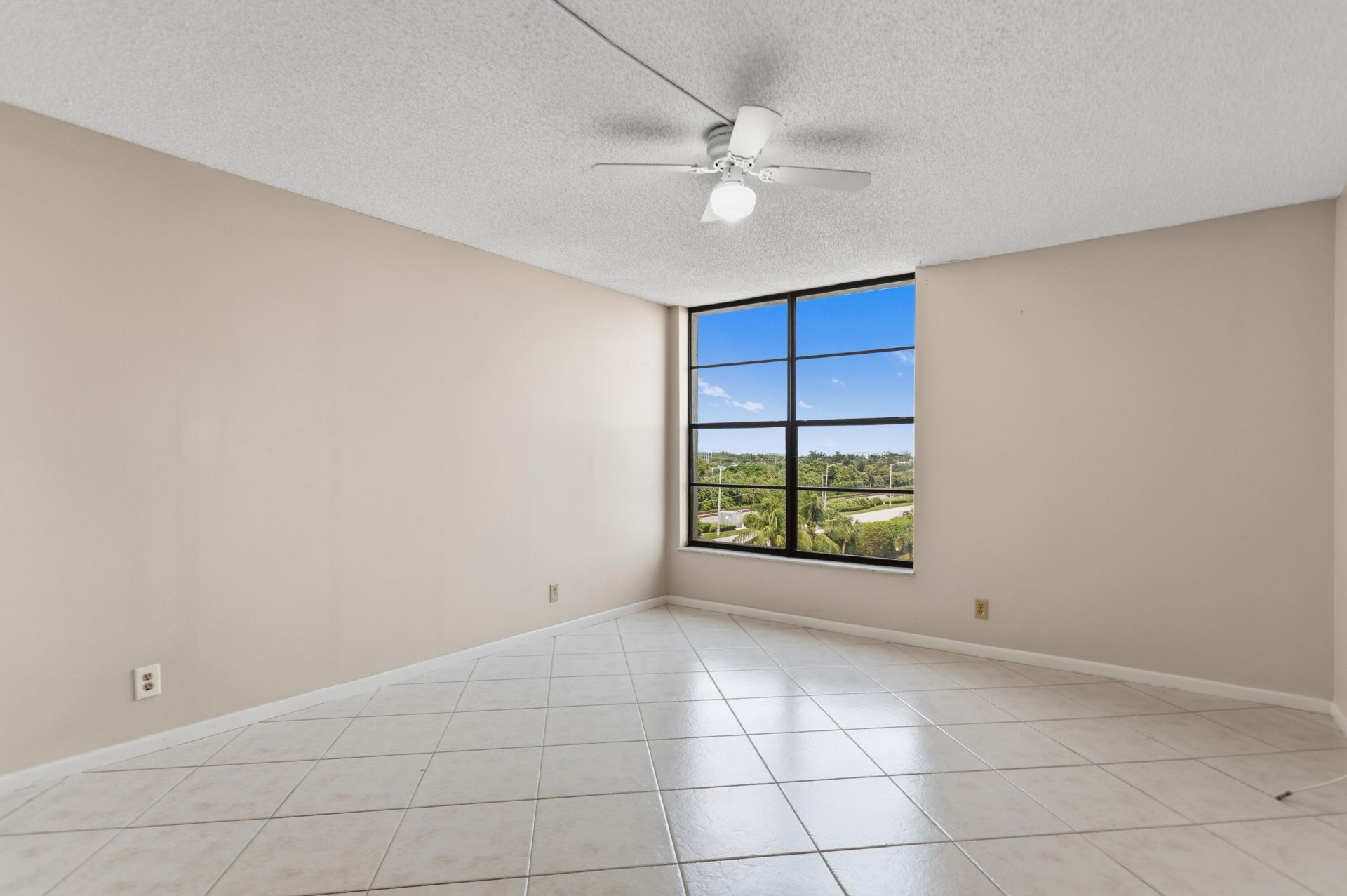 17 Royal Palm Way, Unit 6010, Boca Raton, FL 33432 Photo