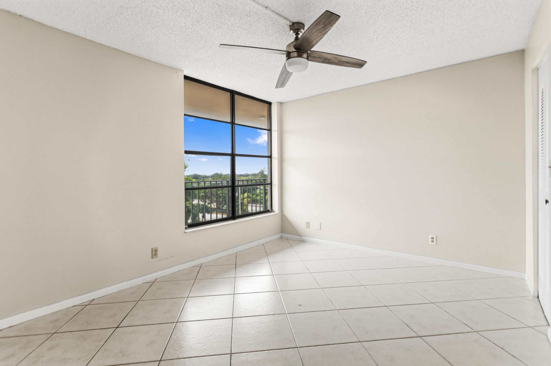 17 Royal Palm Way, Unit 6010, Boca Raton, FL 33432 Photo