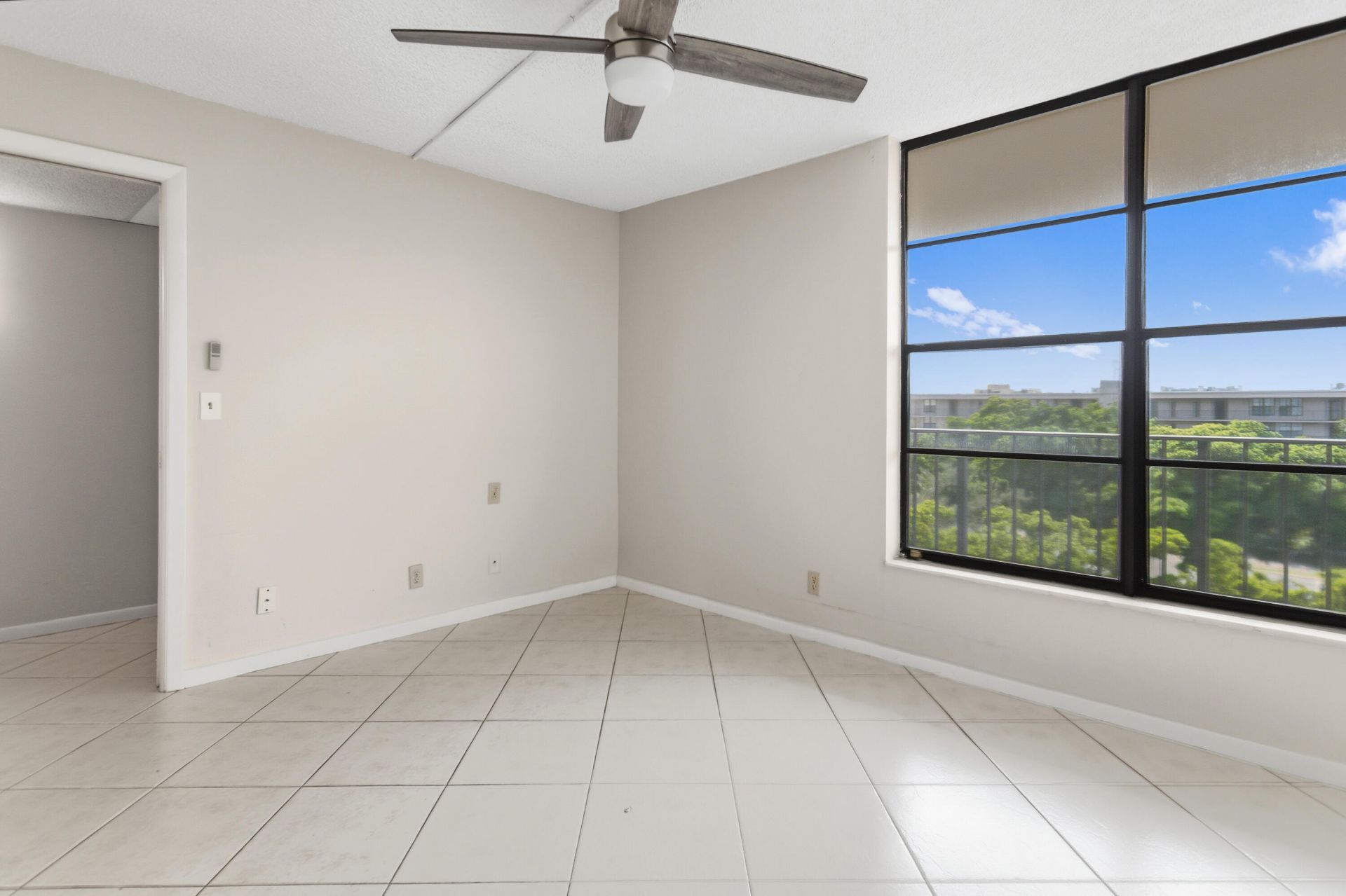 17 Royal Palm Way, Unit 6010, Boca Raton, FL 33432 Photo
