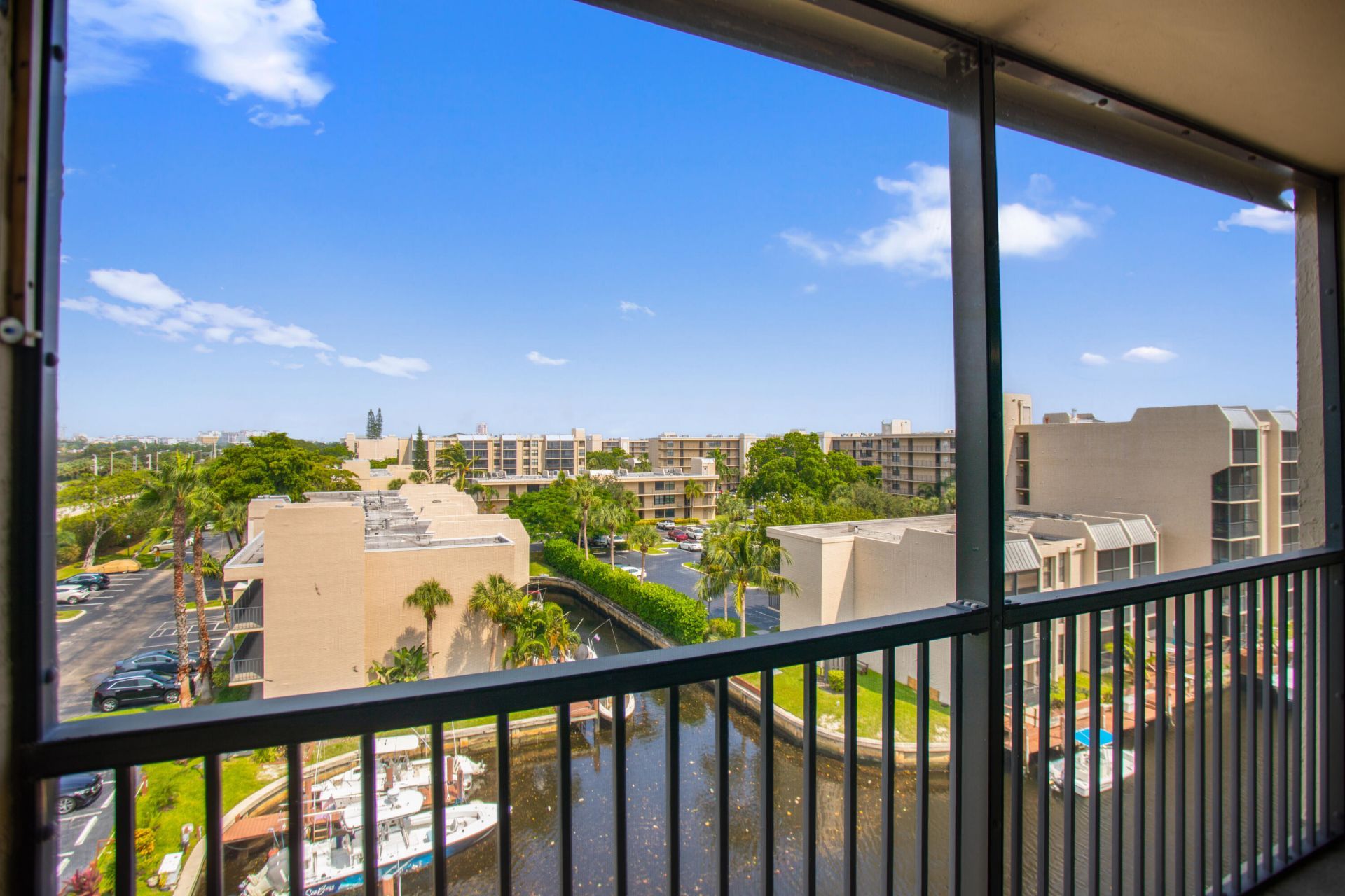 17 Royal Palm Way, Unit 6010, Boca Raton, FL 33432 Photo