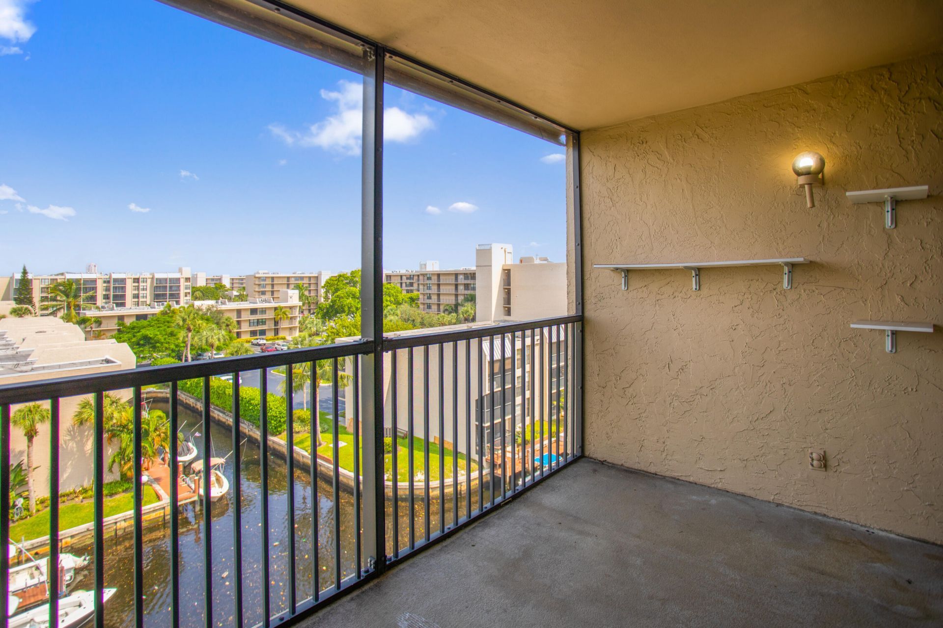17 Royal Palm Way, Unit 6010, Boca Raton, FL 33432 Photo