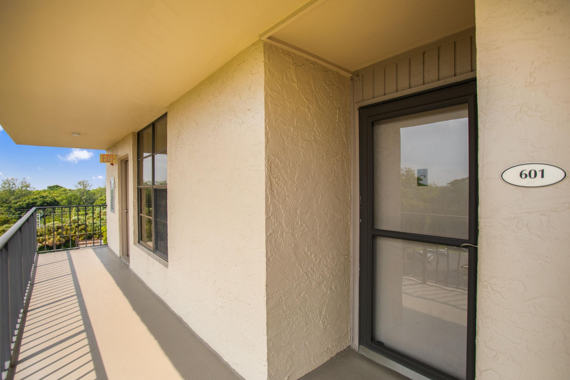 17 Royal Palm Way, Unit 6010, Boca Raton, FL 33432 Photo