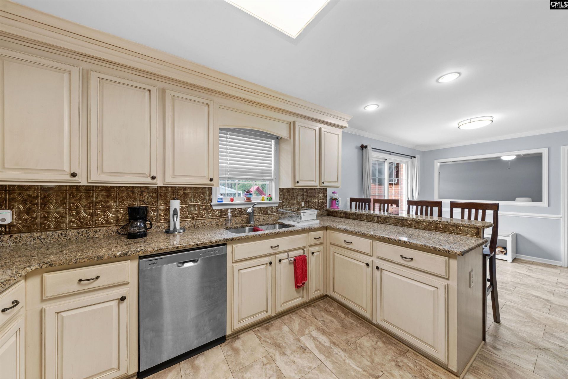 222 Yale Road  Photo 10