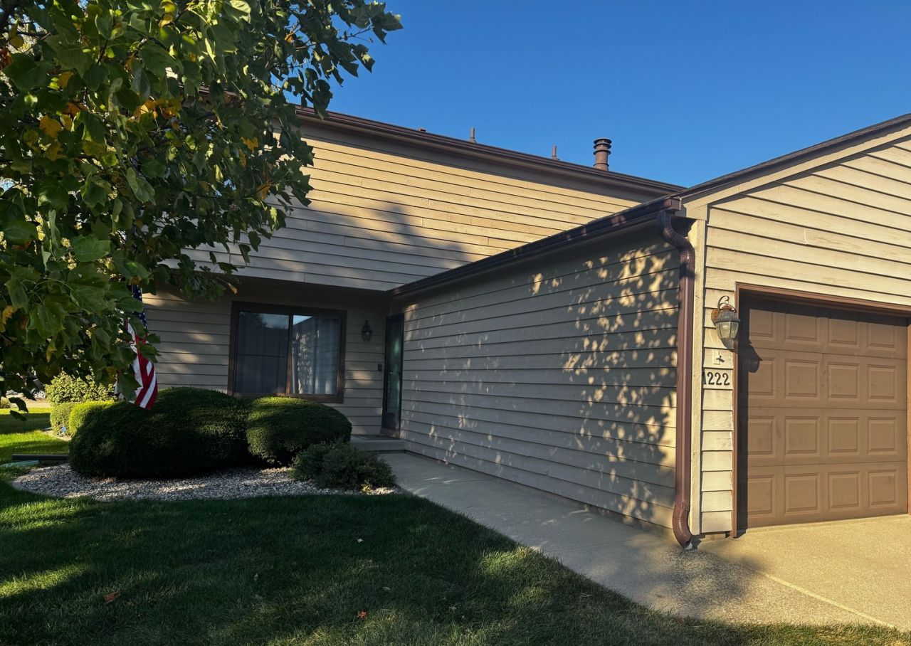 1222 Lancaster Drive, Unit 1222, Champaign, IL 61821 Main Photo