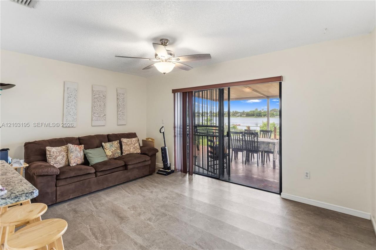 14337 SW 45th Ter , Miami, FL 33175 Photo