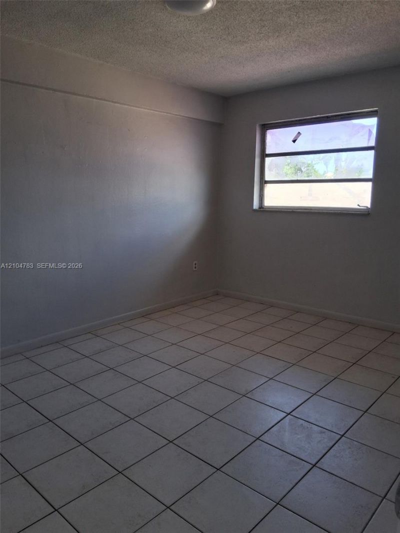55 W 16th St, Unit 8, Hialeah, FL 33010 Photo