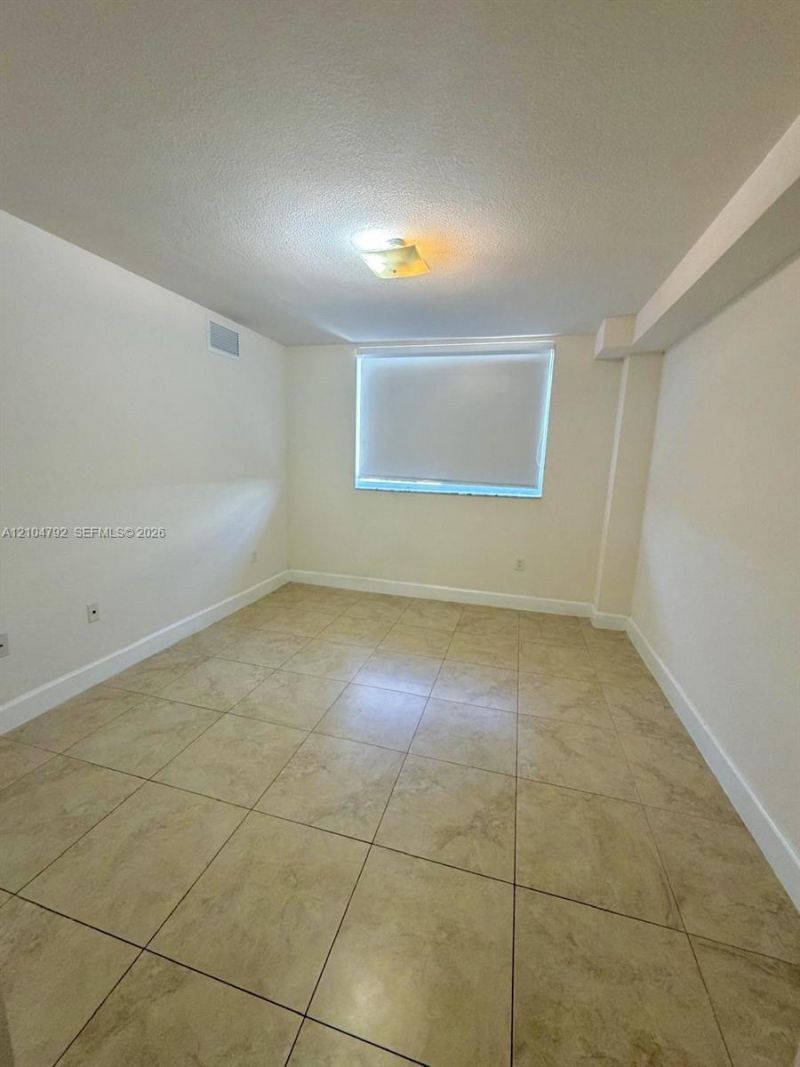 2425 SW 22nd Street, Unit 505, Miami, FL 33145 Photo