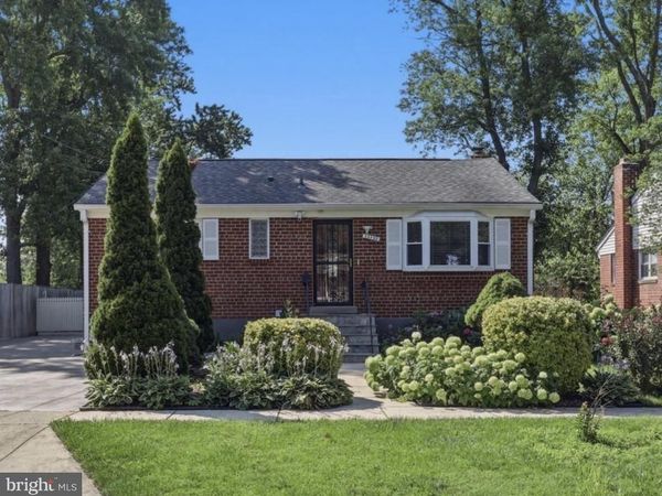 13105 HALLET COURT, ROCKVILLE, MD 20853