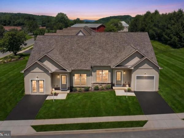 162 HEATHER GLEN DRIVE, RED LION, PA 17356