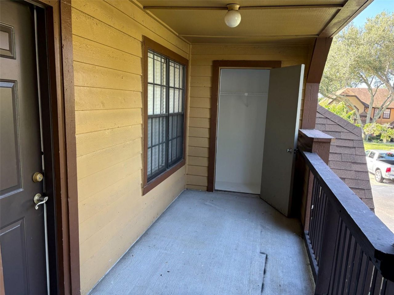 360 Lakepointe Drive , Unit 202, Altamonte Springs, FL 32701 Photo