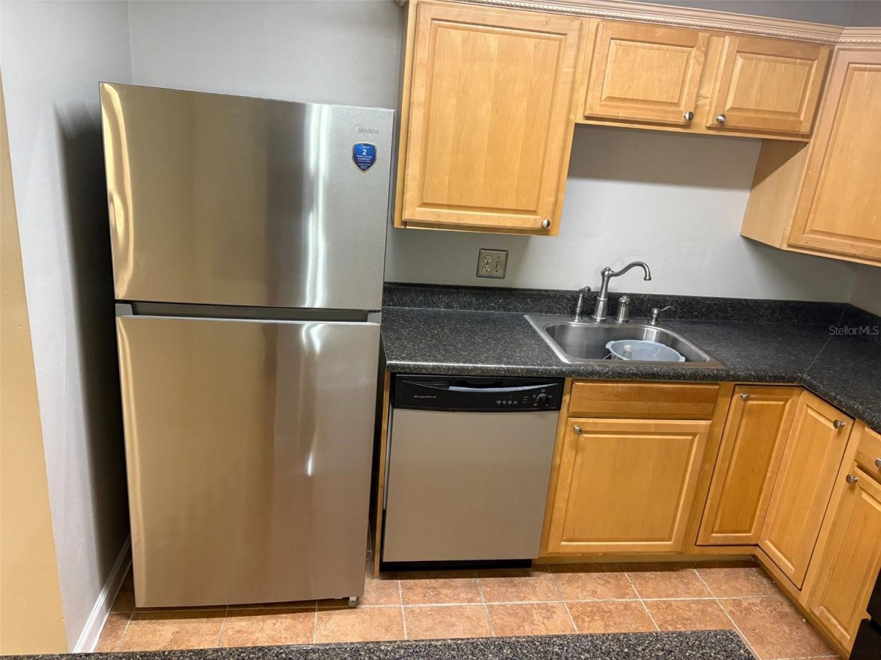 360 Lakepointe Drive , Unit 202, Altamonte Springs, FL 32701 Photo