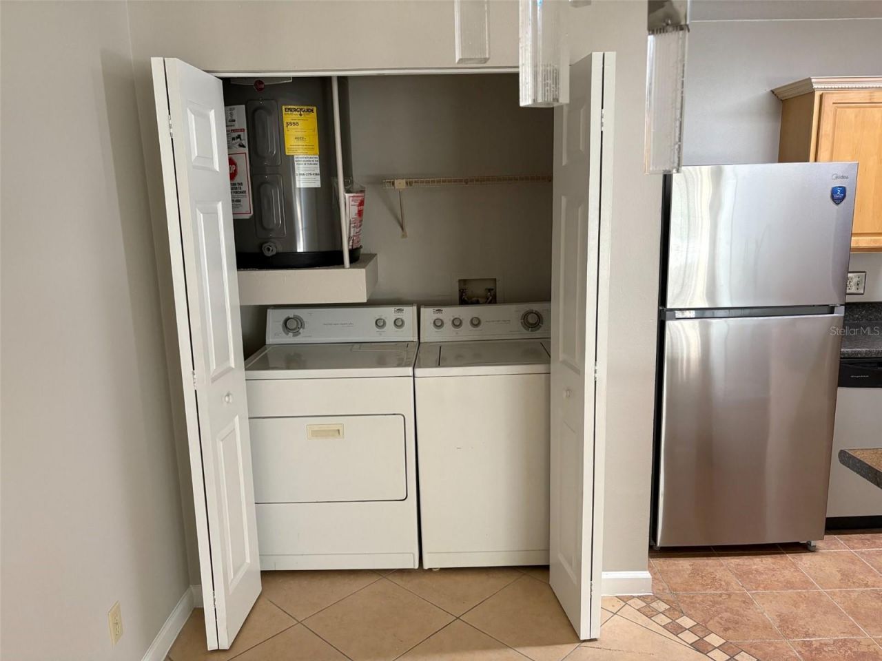360 Lakepointe Drive , Unit 202, Altamonte Springs, FL 32701 Photo