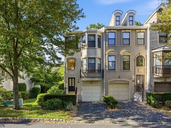448 Hartford Dr, Nutley, NJ 07110