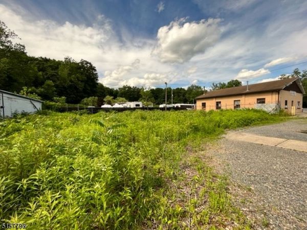 617 Water St, Belvidere, NJ 07823