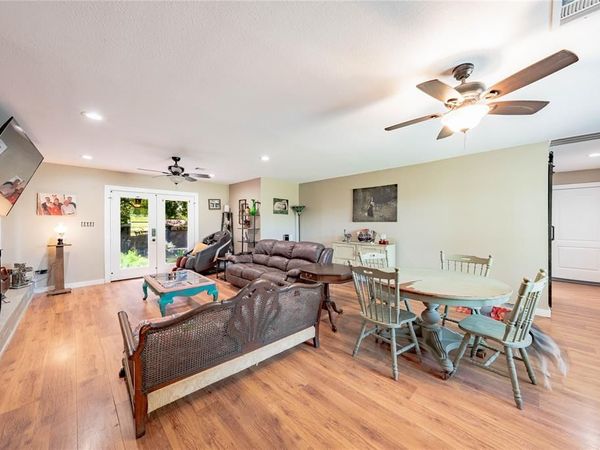 603 Mosley Drive , Athens, TX 75751