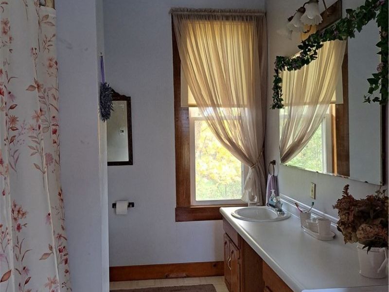 140 East Street, Lore City, OH 43755 Photo 34