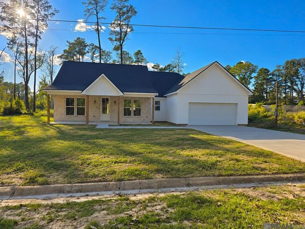24251 Glory Dr, Livingston, LA 70754