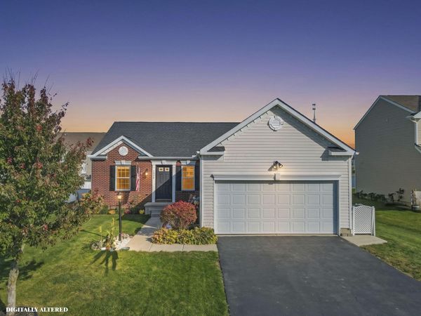 1524 Mary Lou Drive, Pataskala, OH 43062