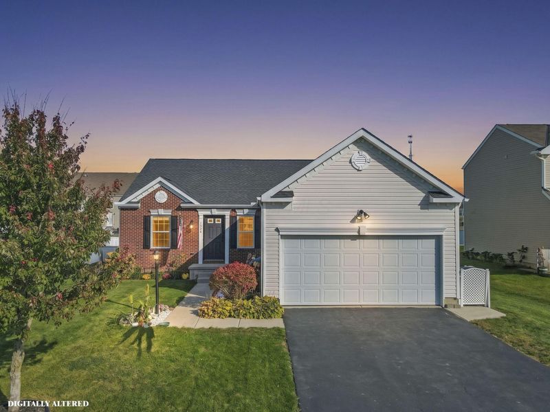 1524 Mary Lou Drive, Pataskala, OH 43062 Photo 1