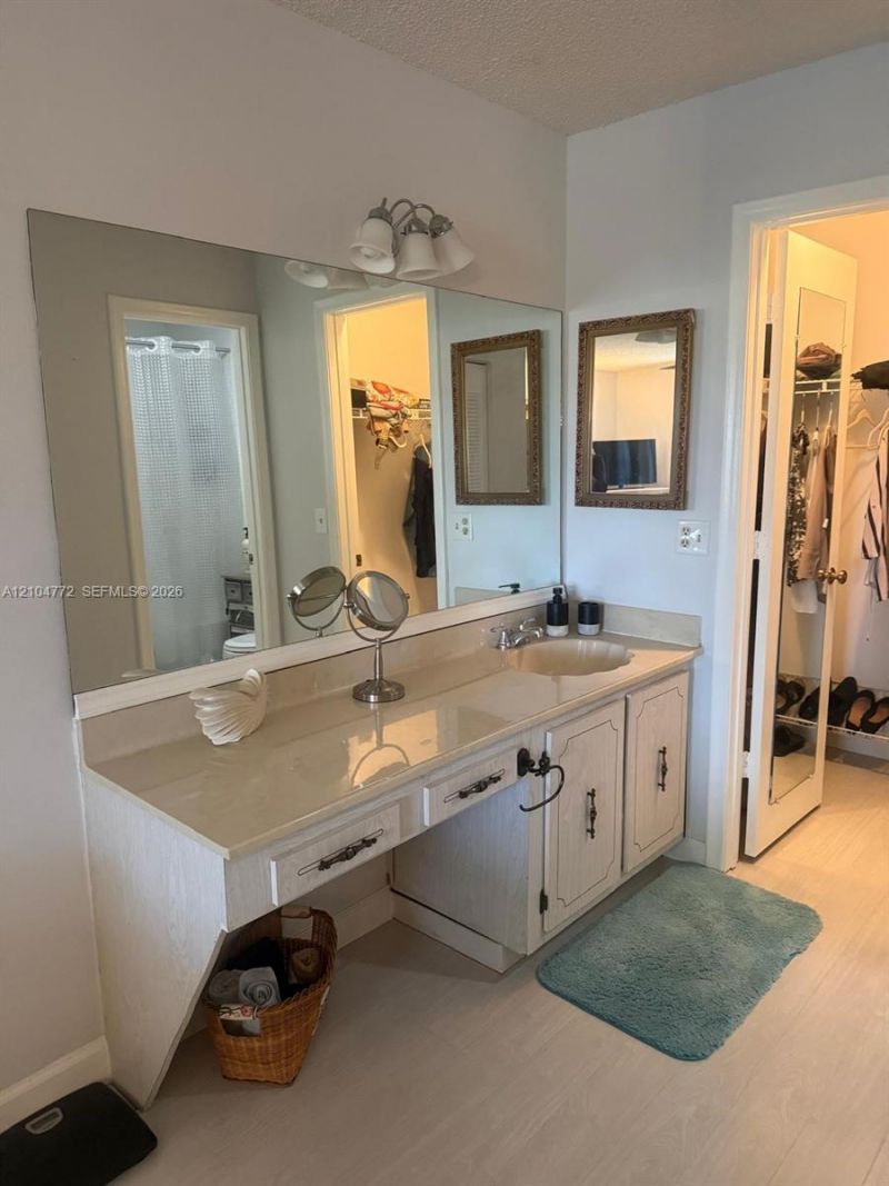 1421 NW 19th Ter , Unit 202, Delray Beach, FL 33445 Photo