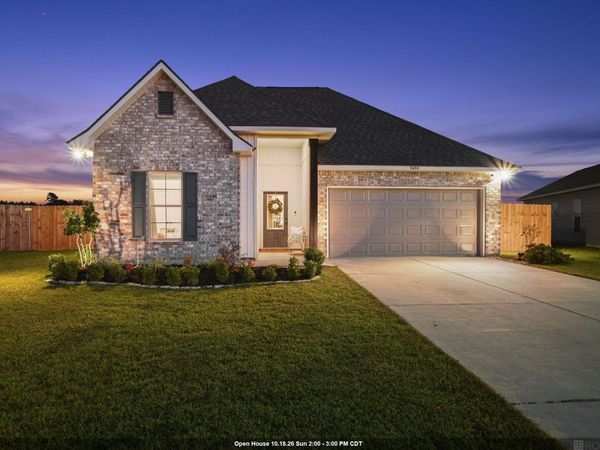 9698 Muncy Ln, Denham Springs, LA 70726