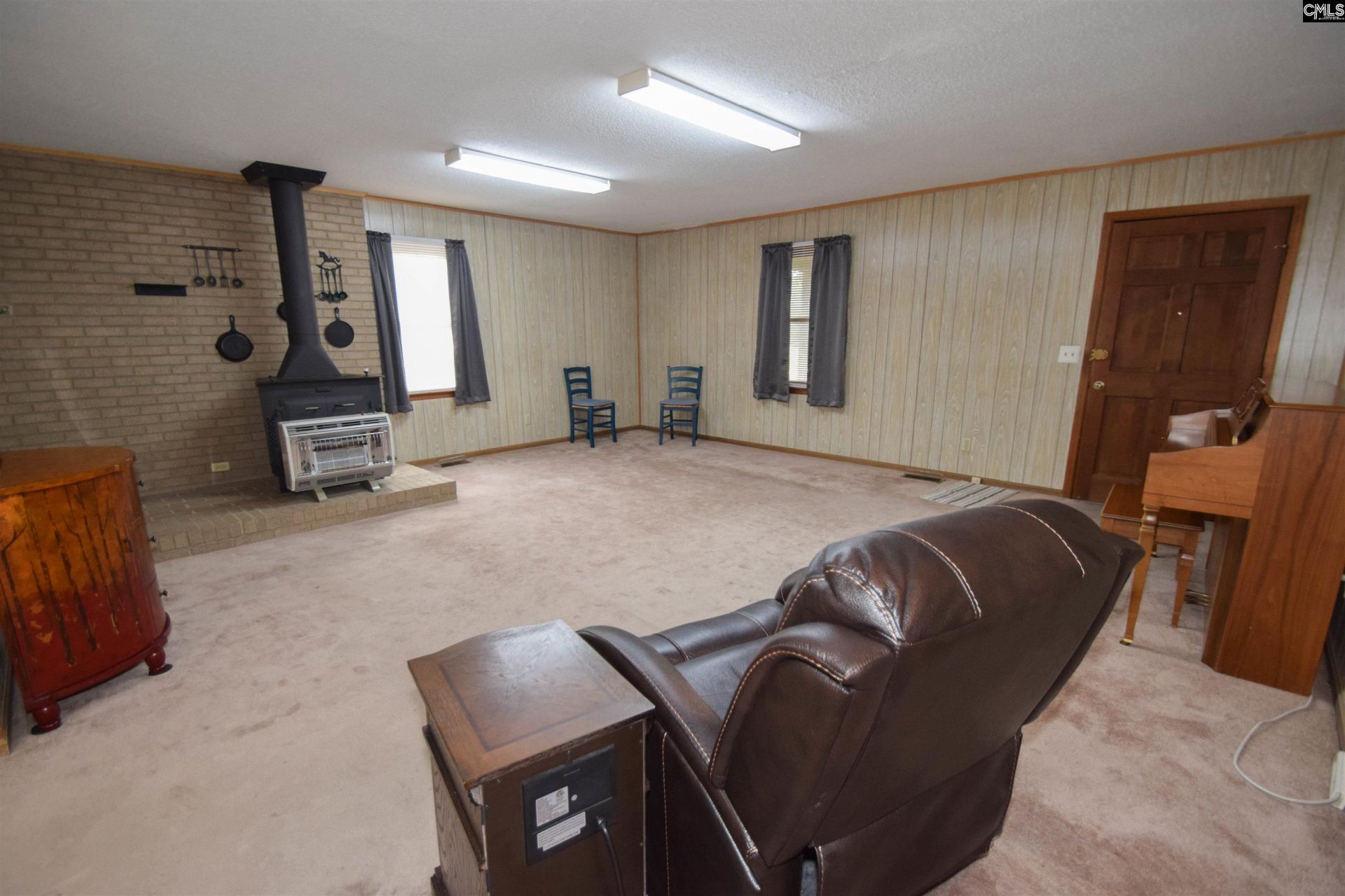 24 Langley Circle Photo 11