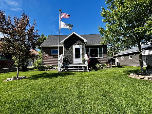 212 W 9th AVE, Sault Ste Marie, MI 49783