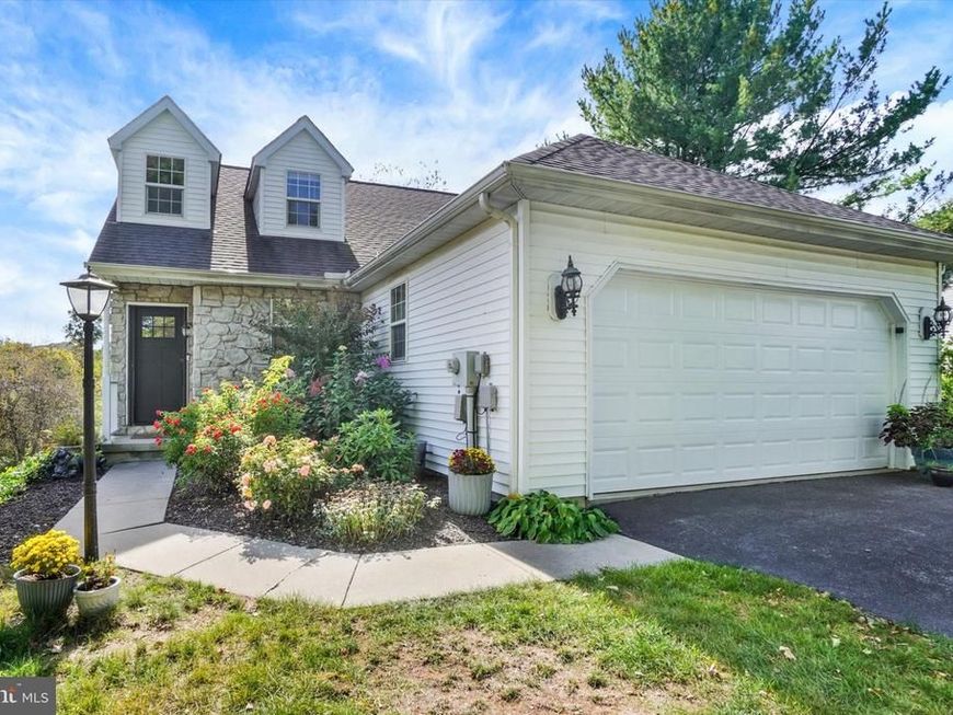 625 Misty Hill Lane, Dallastown, PA 17313 Main Photo
