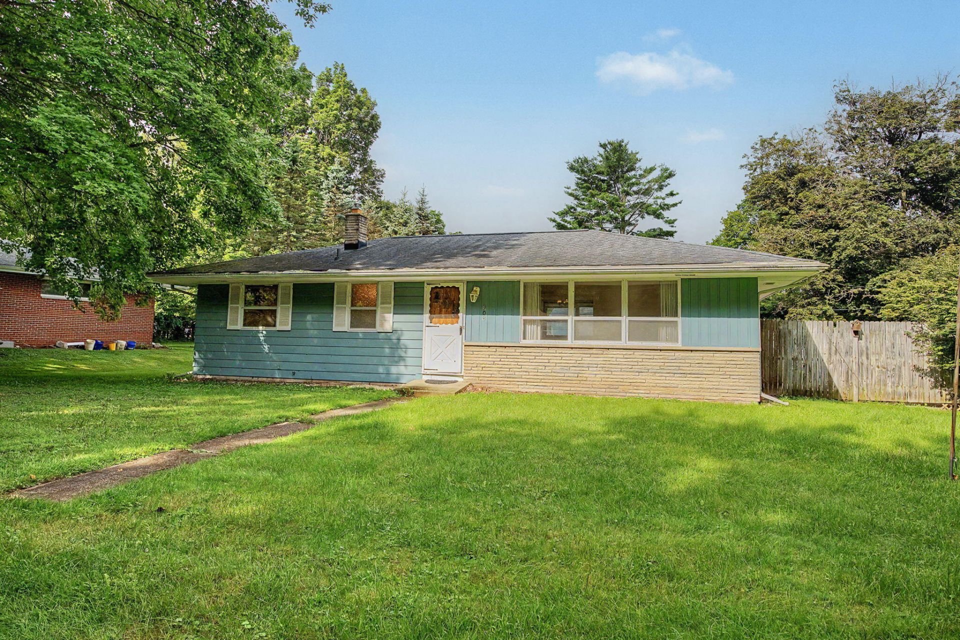 808 Jones Street, Marshall, MI 49068 Main Photo