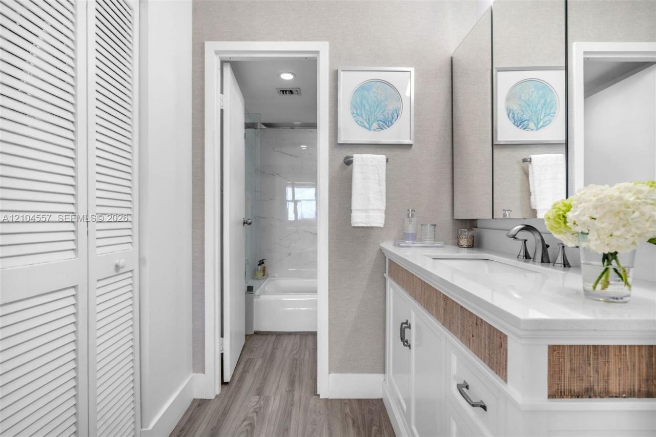 2333 Brickell Ave, Unit 1808, Miami, FL 33129 Photo