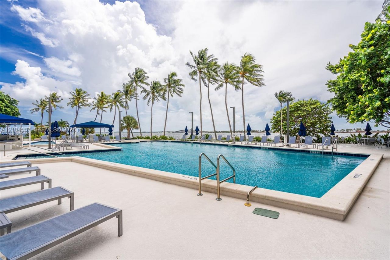 2333 Brickell Ave, Unit 1808, Miami, FL 33129 Photo