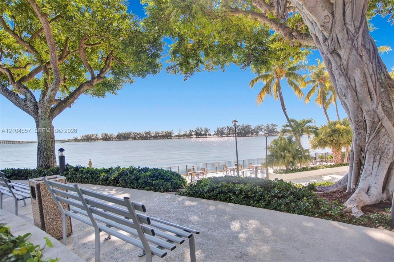2333 Brickell Ave, Unit 1808, Miami, FL 33129 Photo