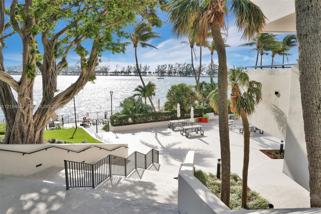 2333 Brickell Ave, Unit 1808, Miami, FL 33129 Photo