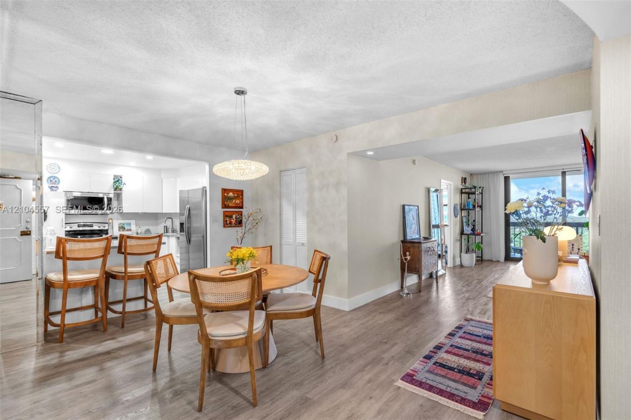 2333 Brickell Ave, Unit 1808, Miami, FL 33129 Photo