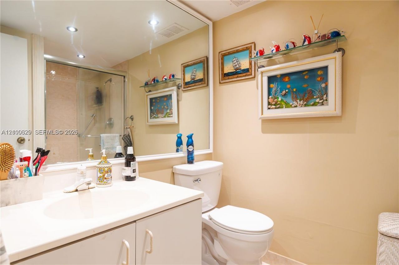 250 174th St , Unit 502, Sunny Isles Beach, FL 33160 Photo
