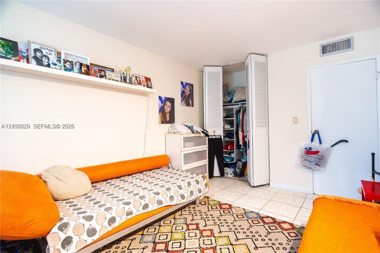 250 174th St , Unit 502, Sunny Isles Beach, FL 33160 Photo