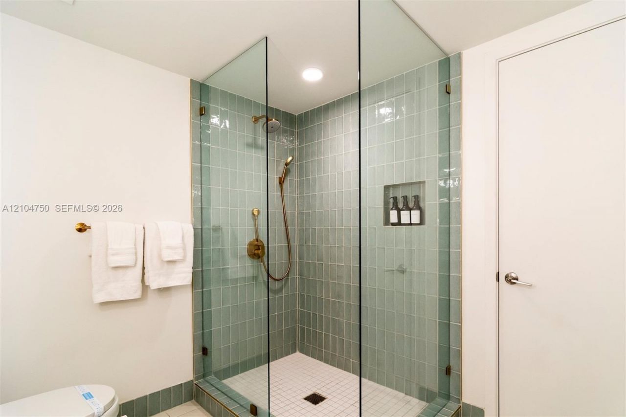159 NE 6th St , Unit 2905, Miami, FL 33132 Photo