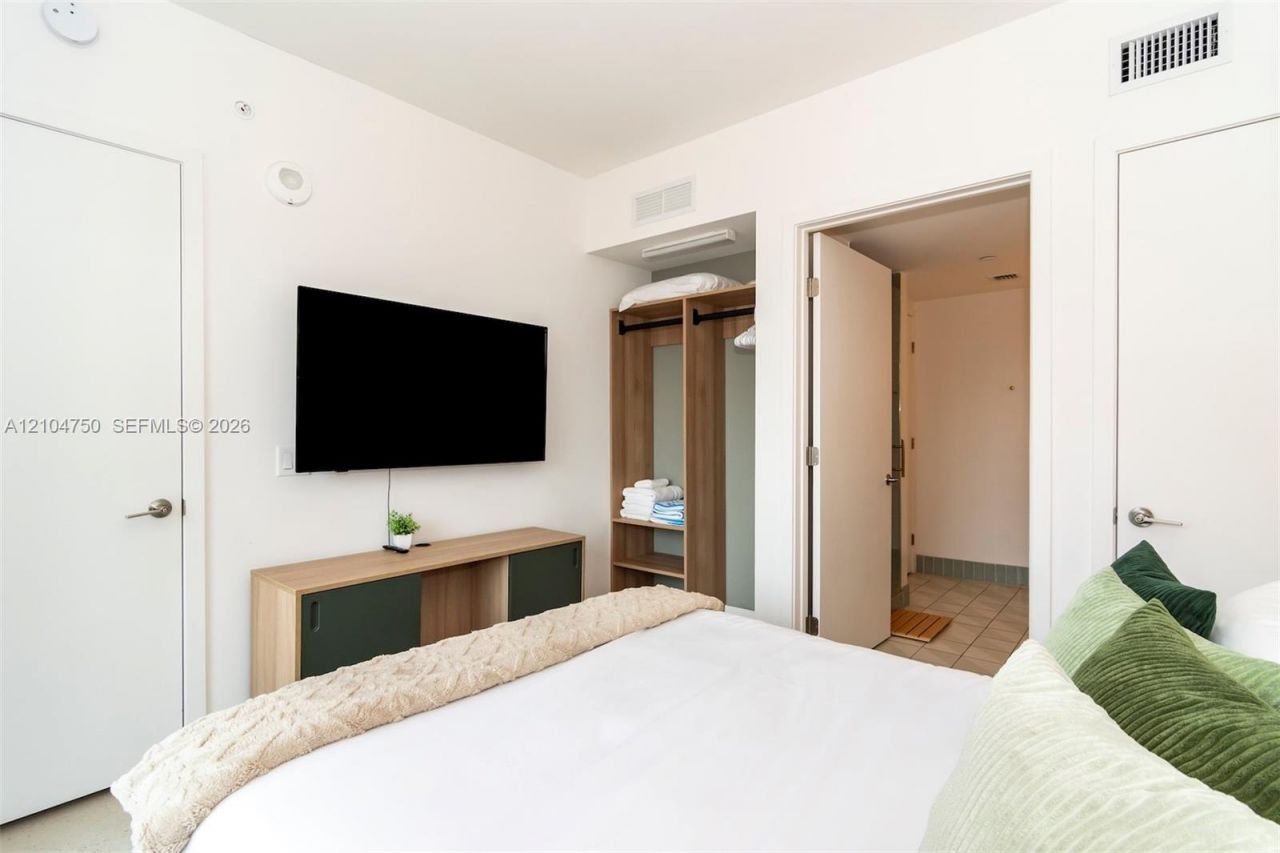 159 NE 6th St , Unit 2905, Miami, FL 33132 Photo