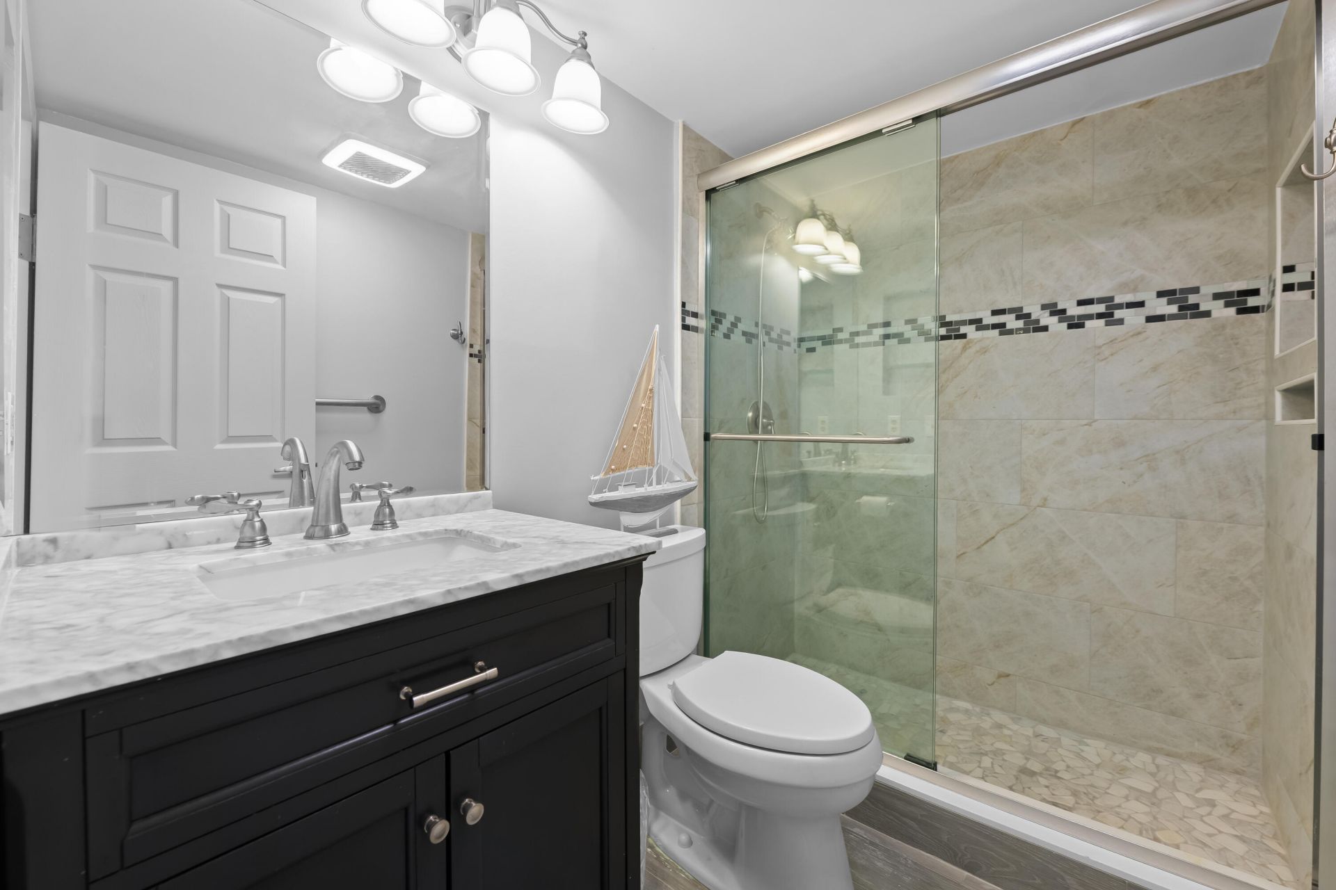 2025 Guildford B, Boca Raton, FL 33434 Photo