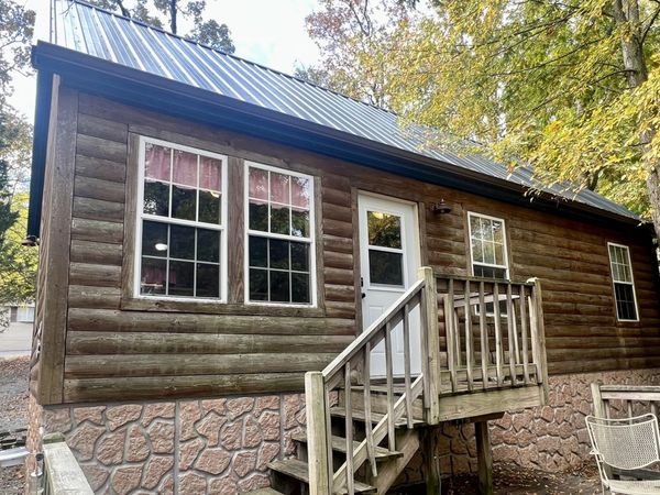 20 Mark Drive, Goreville, IL 62939