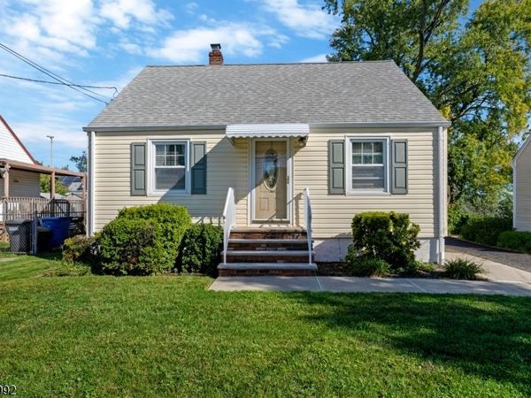 55 Eiseman Ave, Piscataway, NJ 08854